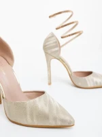 Pantofi dama cu toc aurii din material textil Radica