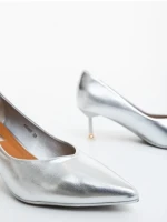 Pantofi dama cu toc argintii din piele ecologica lacuita Caravela