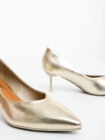 Pantofi dama cu toc aurii din piele ecologica lacuita Caravela