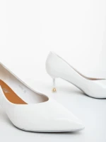 Pantofi dama cu toc albi din piele ecologica lacuita Caravela