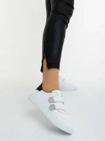 Pantofi sport dama albi cu negru din piele ecologica Mikana