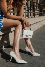 Pantofi dama cu toc bej din material textil Estiana