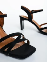 Sandale dama cu toc negre din material textil Lavania