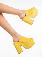 Papuci dama galbeni din material textil Lazara