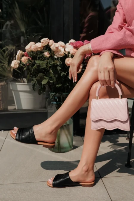 Papuci dama negri din piele ecologica Kaina