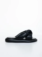 Papuci dama negri din piele ecologica Sarada