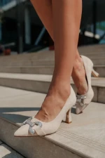 Pantofi dama cu toc bej din material textil Amandi