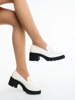 Mocasini dama bej din piele ecologica lacuita Zadal