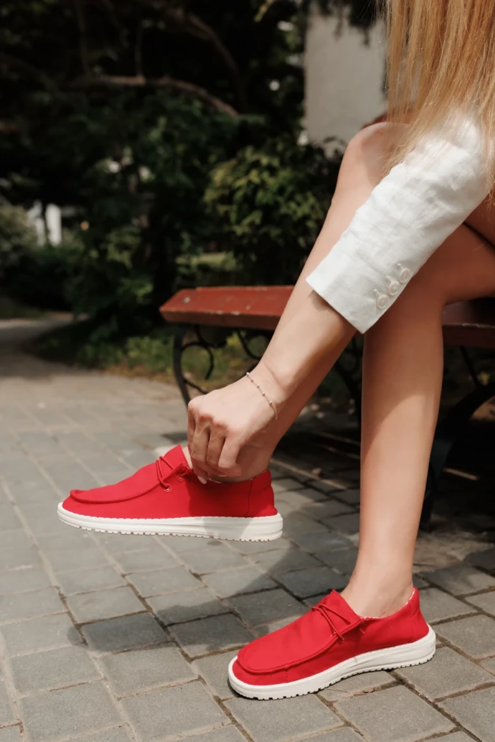 Pantofi casual dama rosii din material textil Mirada