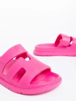 Papuci dama fucsia din material sintetic Mika