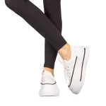 Tenisi dama Serusa albi